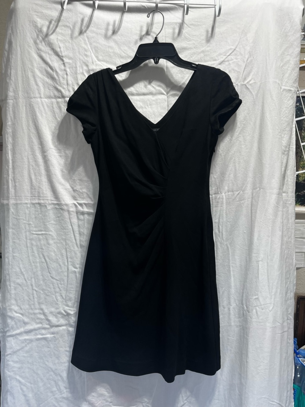 Banana Republic Black V-Neck Short Sleeve Midi Dress